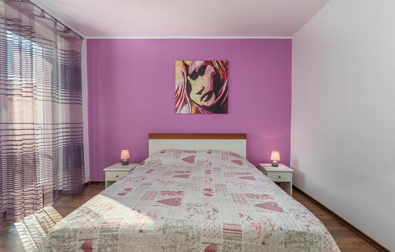 Apartment Marino โปเรช ภายนอก รูปภาพ